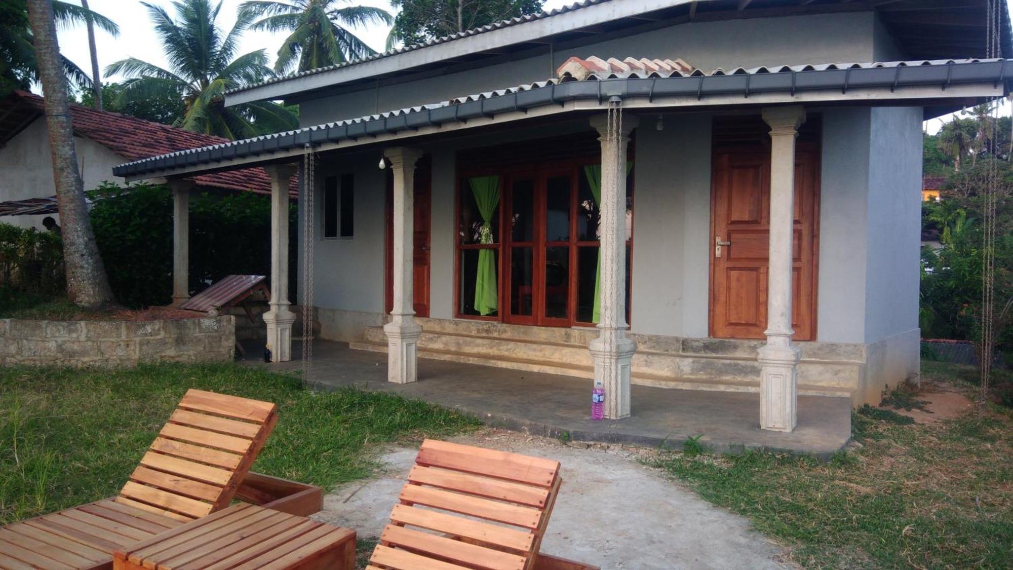 Pemuyan Mirissa70 B&B 외부 사진